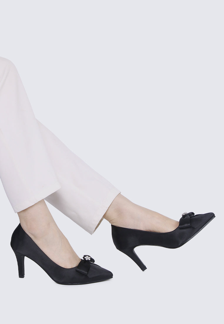 Alexandria Comfy Pumps In Black