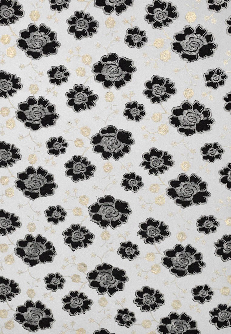 Kamelia Selendang Premium Scarves In Black