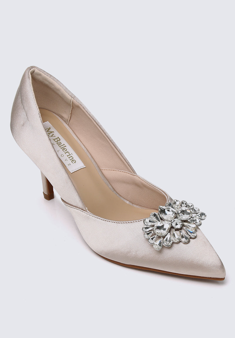 Adelyn Comfy Pumps In Champagne